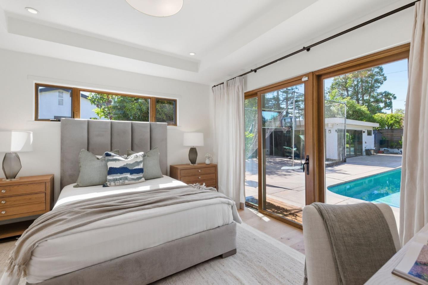 Detail Gallery Image 54 of 150 For 1485 Oak Rim Dr, Hillsborough,  CA 94010 - 5 Beds | 5/1 Baths