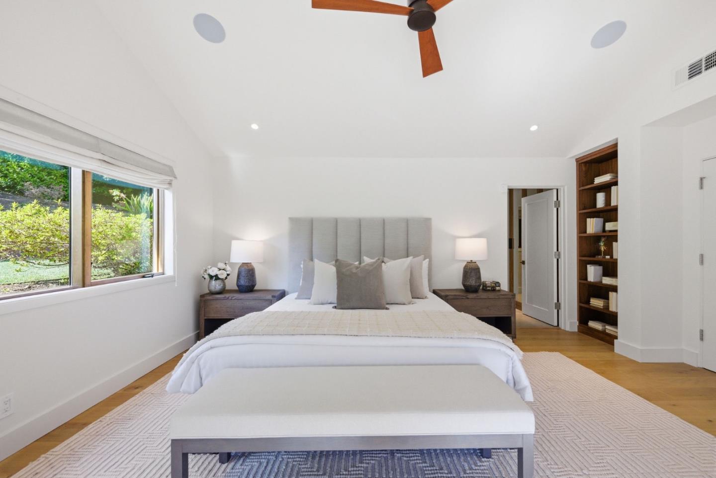 Detail Gallery Image 70 of 150 For 1485 Oak Rim Dr, Hillsborough,  CA 94010 - 5 Beds | 5/1 Baths