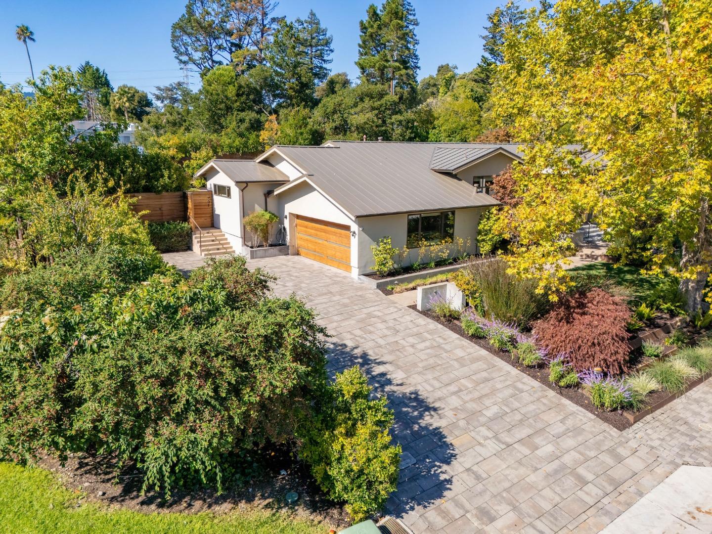 Detail Gallery Image 8 of 150 For 1485 Oak Rim Dr, Hillsborough,  CA 94010 - 5 Beds | 5/1 Baths