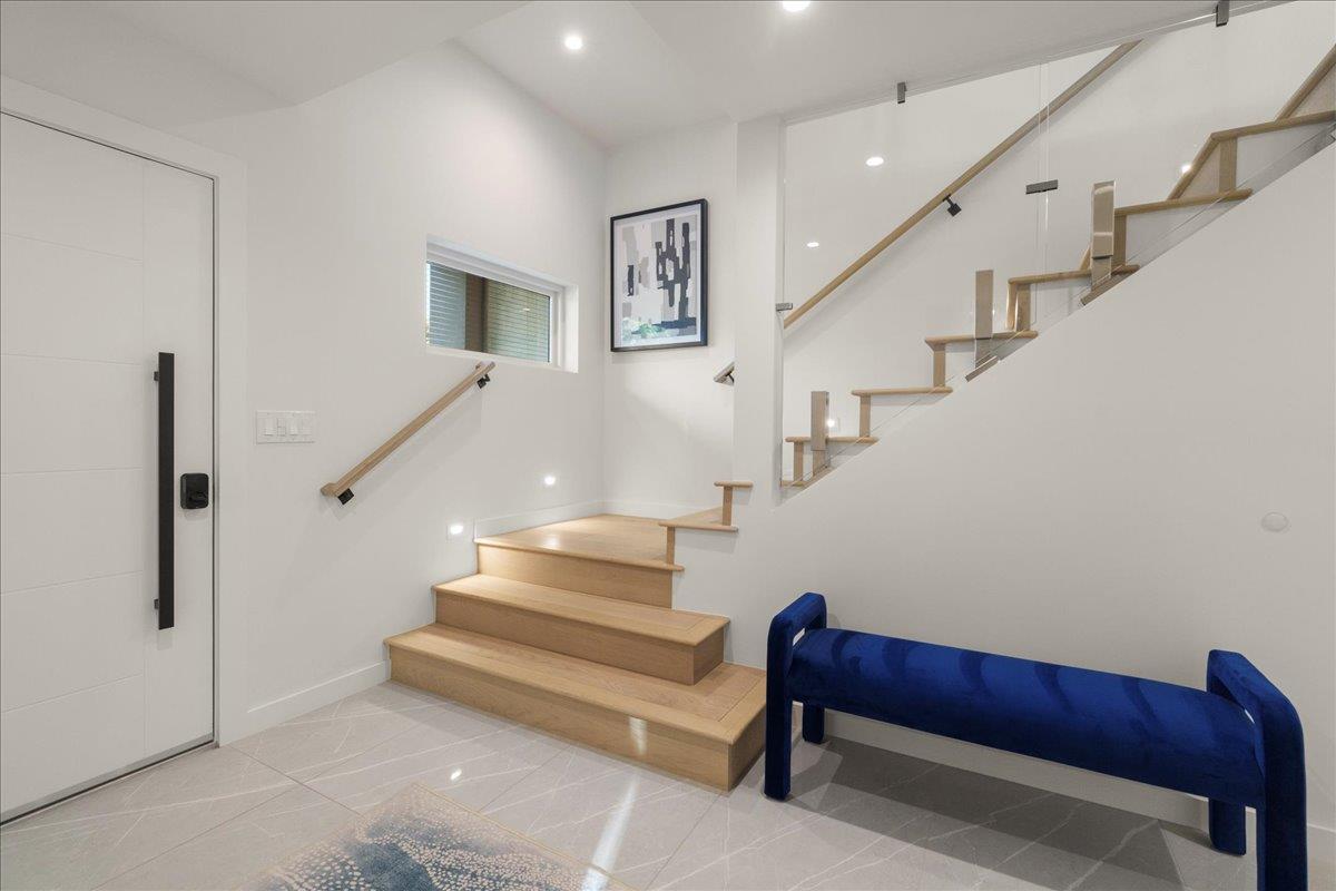 Detail Gallery Image 11 of 61 For 22540 Stevens Creek Blvd, Cupertino,  CA 95014 - 4 Beds | 4 Baths