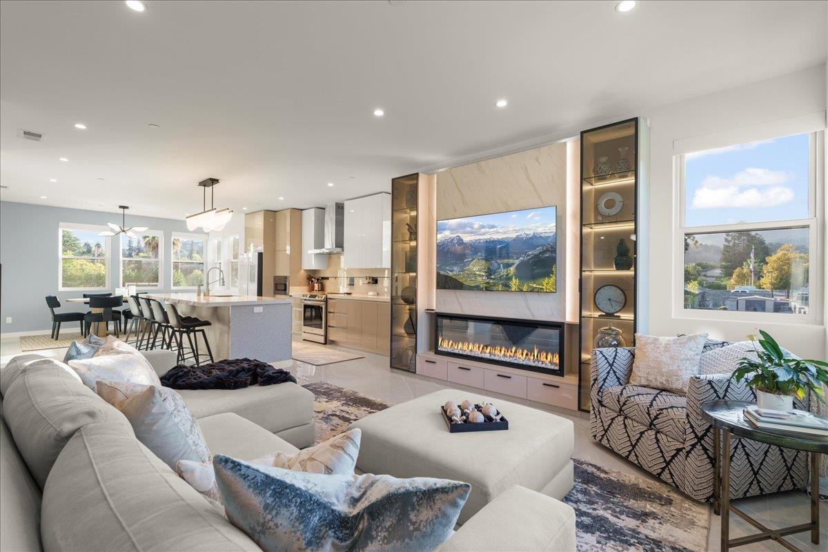 Detail Gallery Image 17 of 61 For 22540 Stevens Creek Blvd, Cupertino,  CA 95014 - 4 Beds | 4 Baths