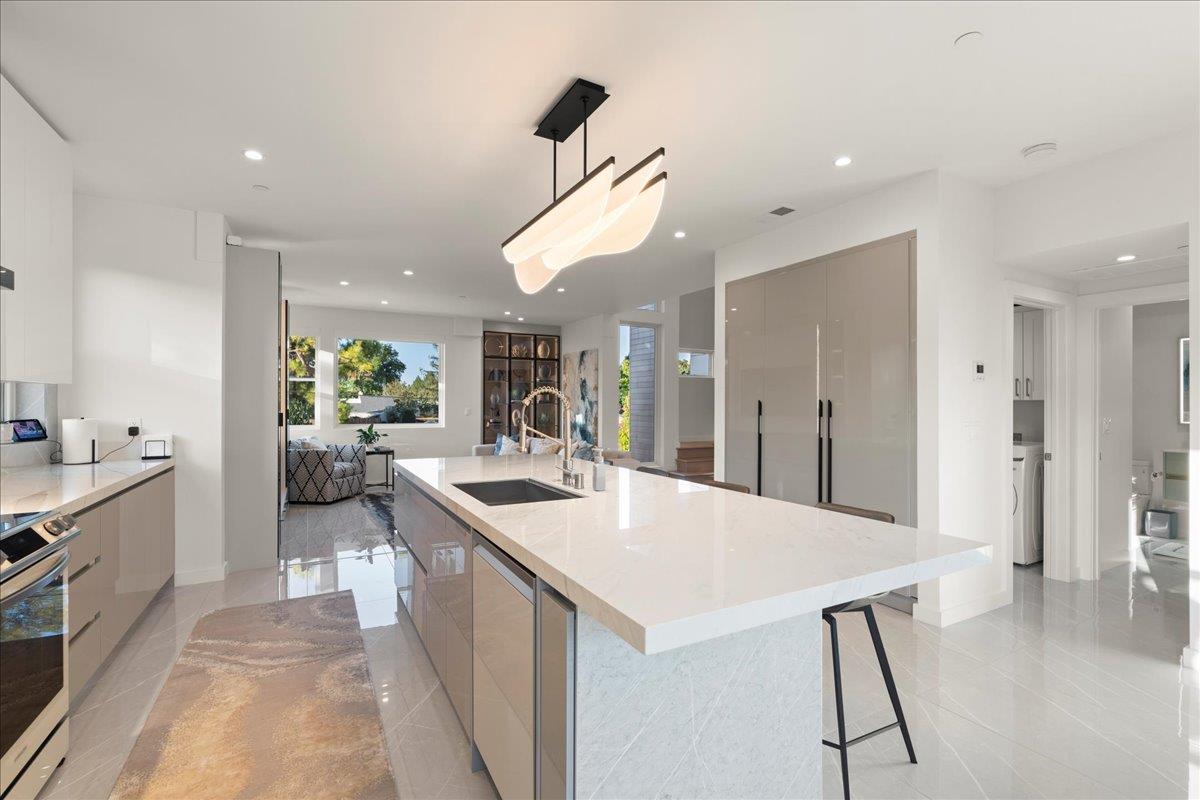 Detail Gallery Image 22 of 61 For 22540 Stevens Creek Blvd, Cupertino,  CA 95014 - 4 Beds | 4 Baths