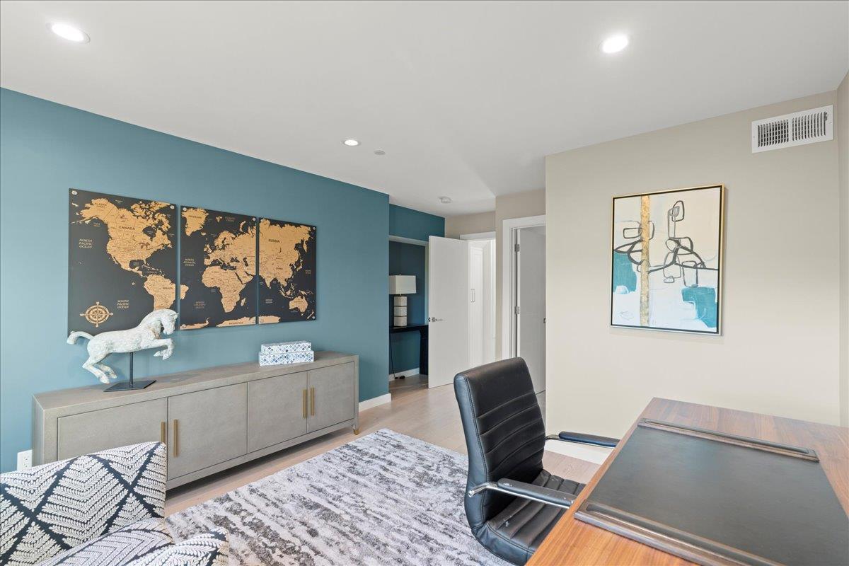 Detail Gallery Image 31 of 61 For 22540 Stevens Creek Blvd, Cupertino,  CA 95014 - 4 Beds | 4 Baths