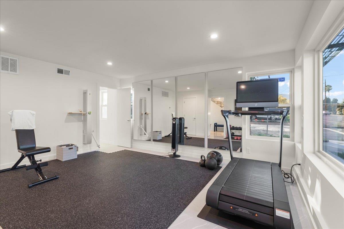 Detail Gallery Image 42 of 61 For 22540 Stevens Creek Blvd, Cupertino,  CA 95014 - 4 Beds | 4 Baths