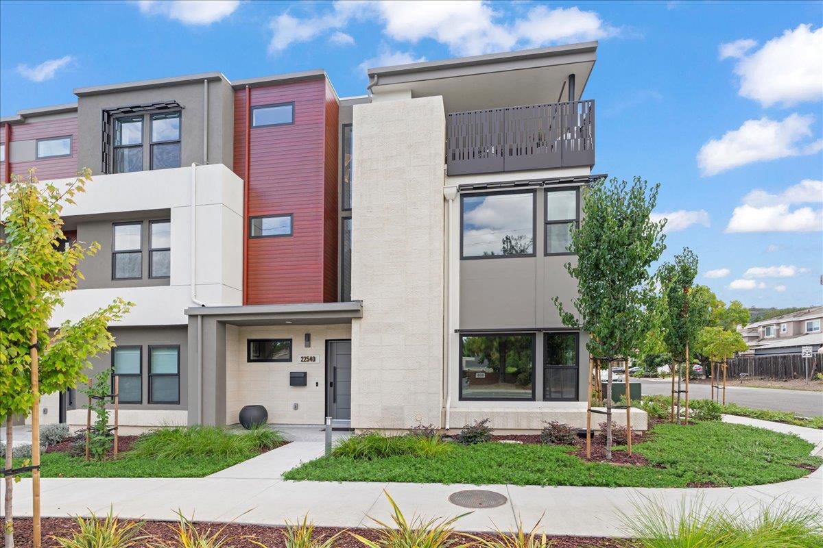 Detail Gallery Image 49 of 61 For 22540 Stevens Creek Blvd, Cupertino,  CA 95014 - 4 Beds | 4 Baths