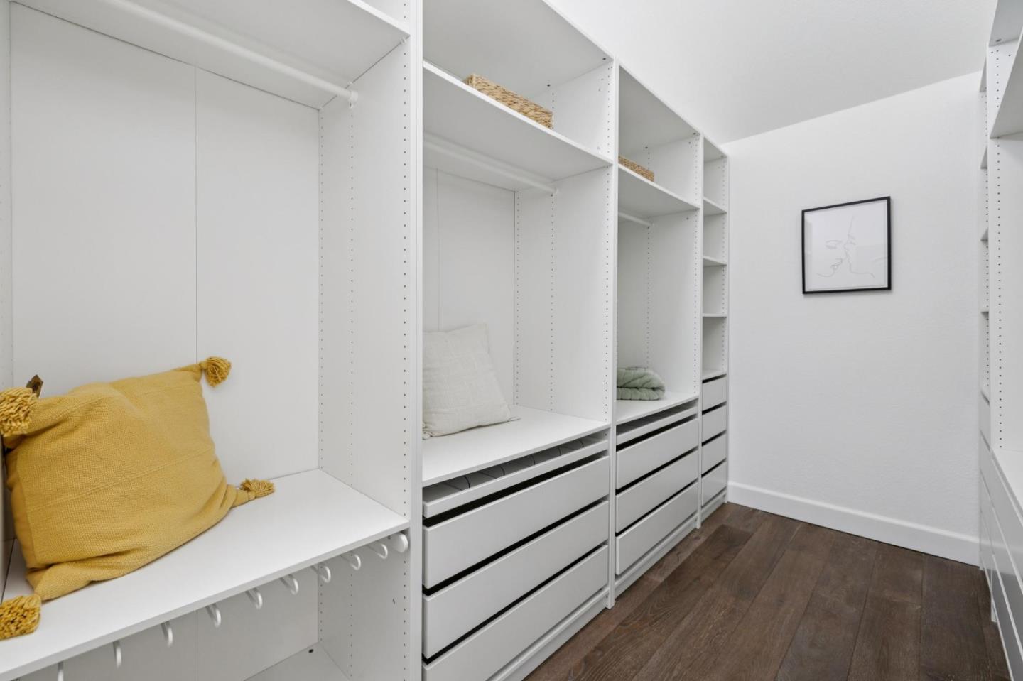 Detail Gallery Image 15 of 28 For 1901 La Corona Ct, Los Gatos,  CA 95032 - 3 Beds | 2/1 Baths