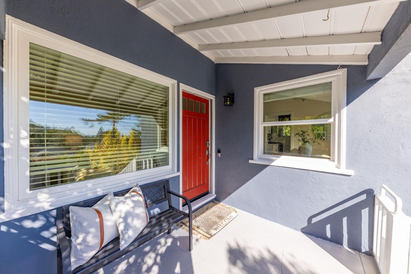 Detail Gallery Image 10 of 80 For 108 Beverly Dr, San Carlos,  CA 94070 - 3 Beds | 2 Baths