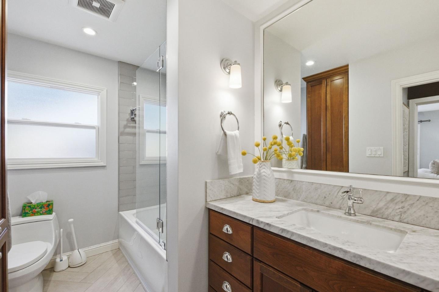 Detail Gallery Image 41 of 80 For 108 Beverly Dr, San Carlos,  CA 94070 - 3 Beds | 2 Baths