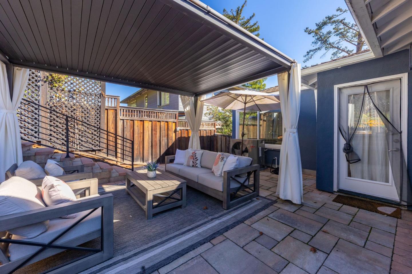 Detail Gallery Image 53 of 80 For 108 Beverly Dr, San Carlos,  CA 94070 - 3 Beds | 2 Baths