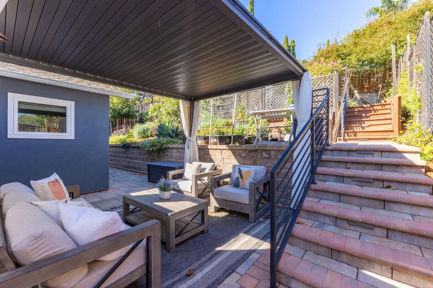 Detail Gallery Image 55 of 80 For 108 Beverly Dr, San Carlos,  CA 94070 - 3 Beds | 2 Baths