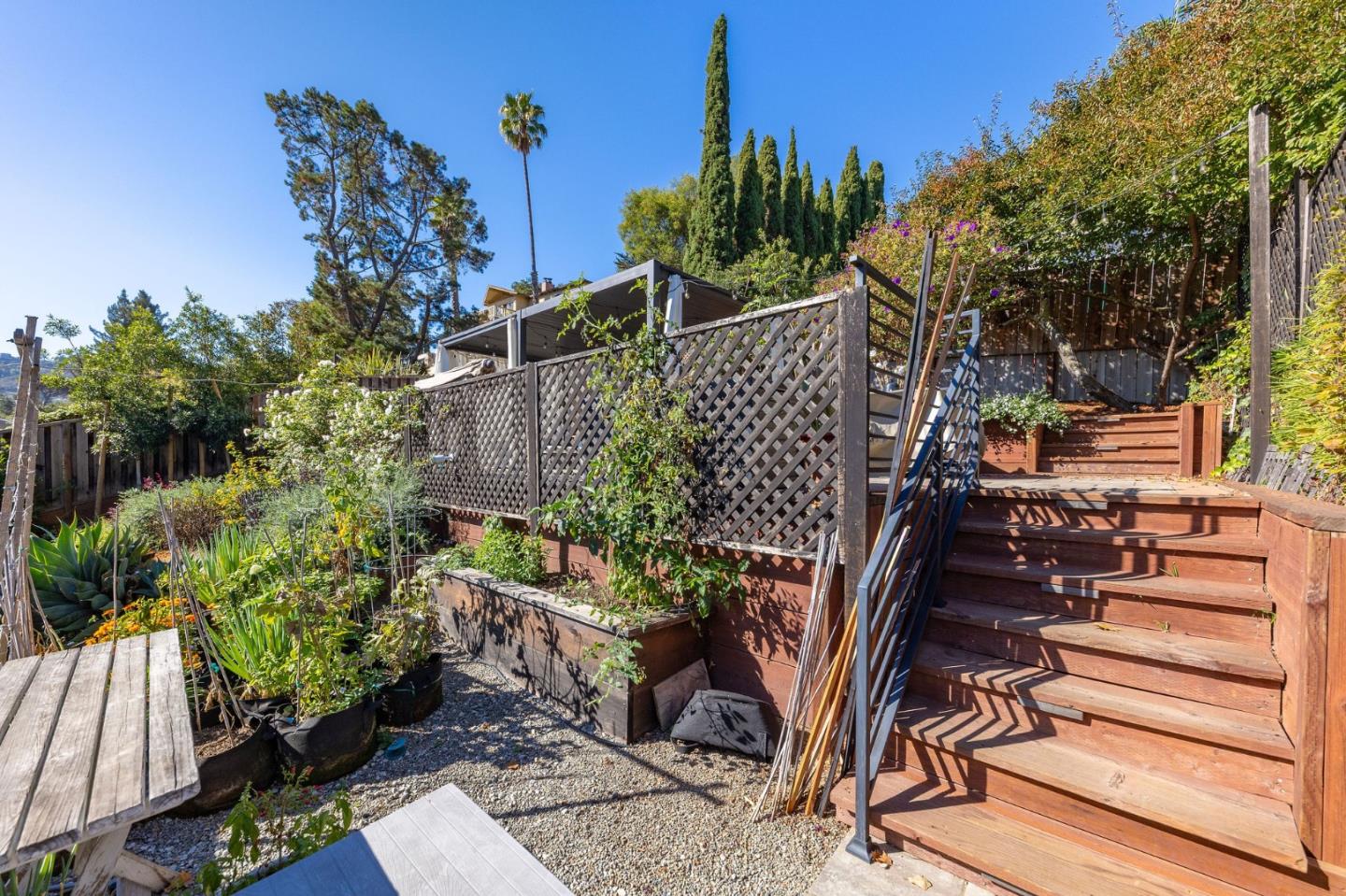 Detail Gallery Image 57 of 80 For 108 Beverly Dr, San Carlos,  CA 94070 - 3 Beds | 2 Baths