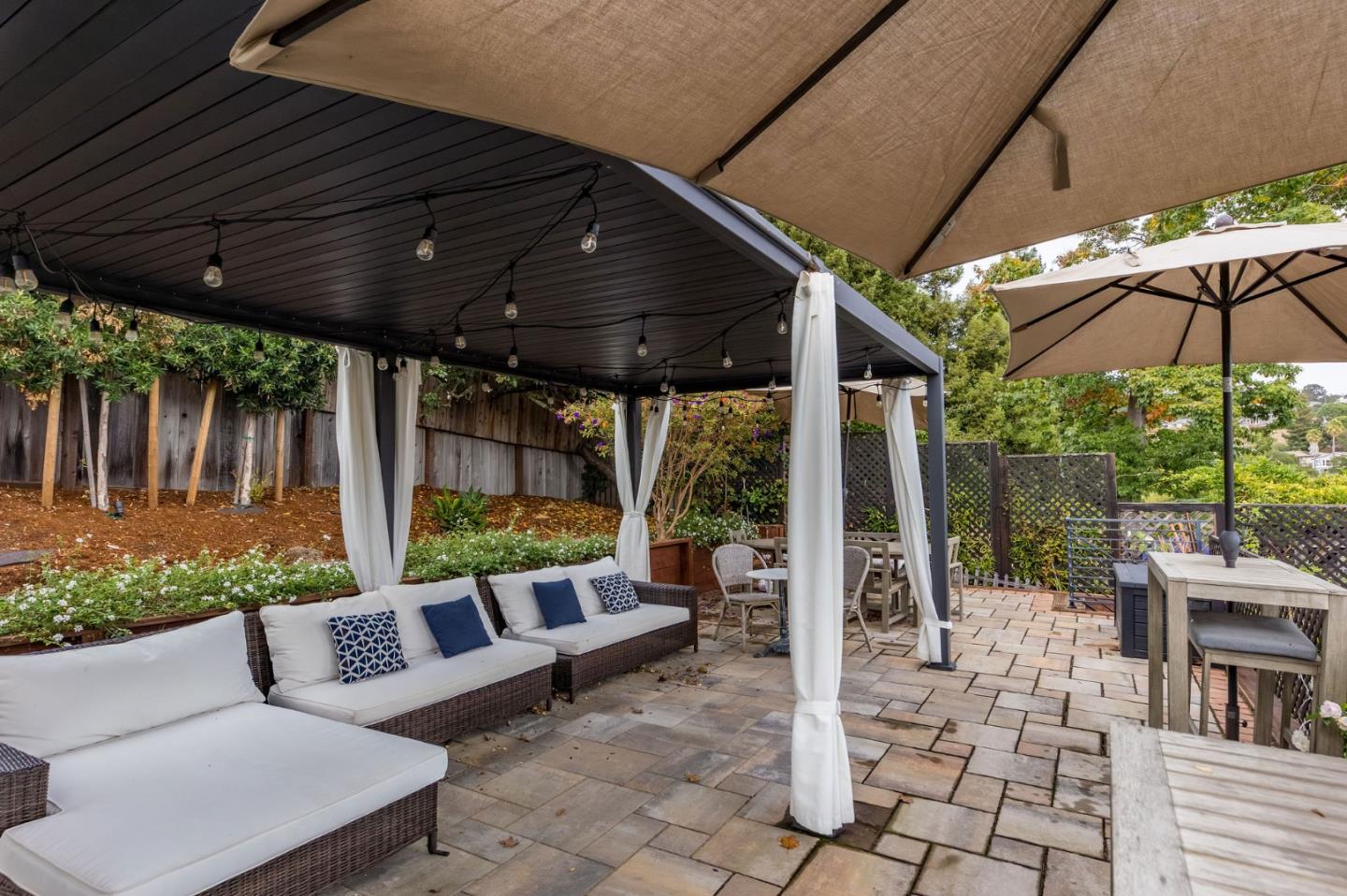 Detail Gallery Image 60 of 80 For 108 Beverly Dr, San Carlos,  CA 94070 - 3 Beds | 2 Baths