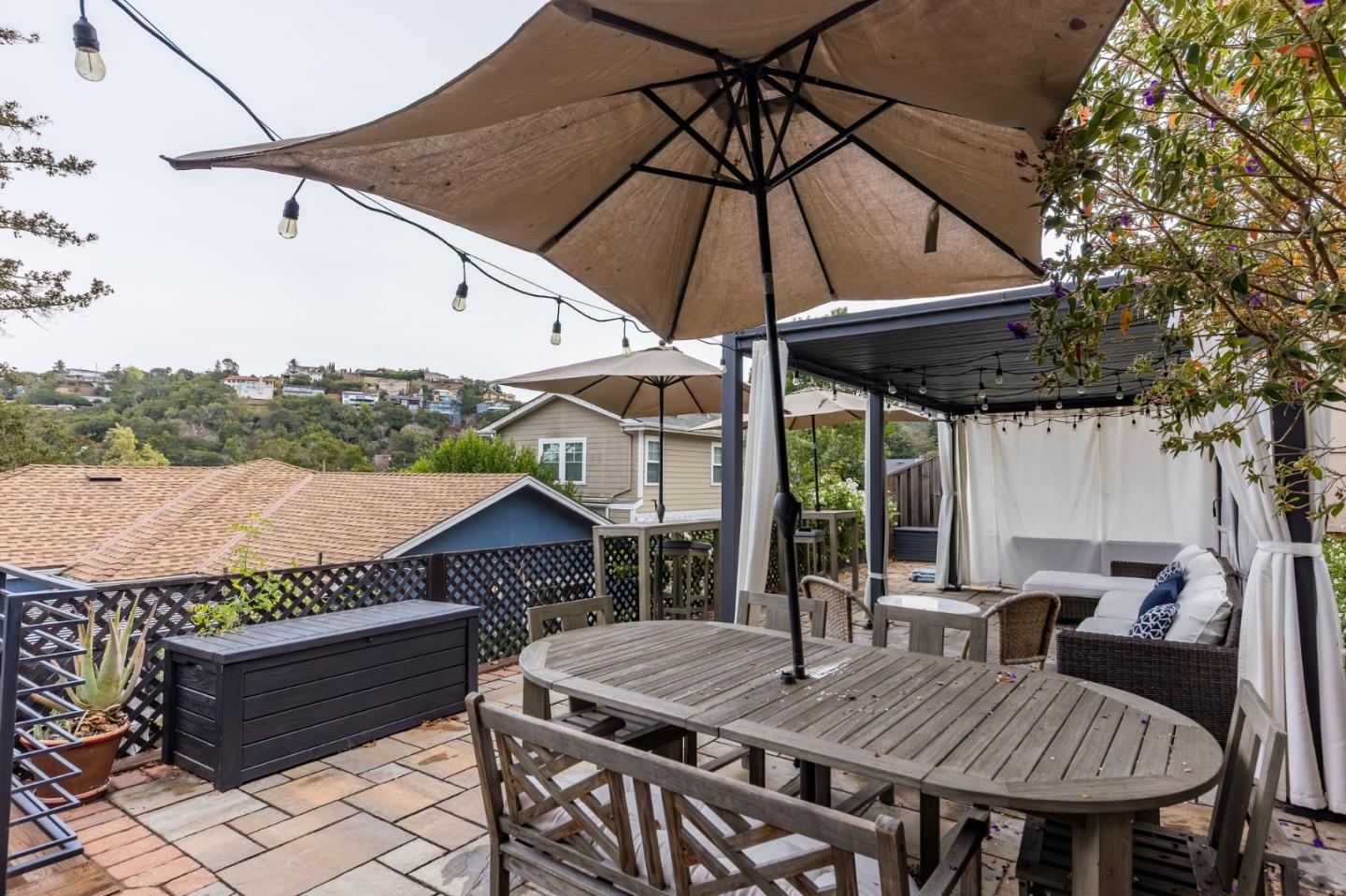 Detail Gallery Image 64 of 80 For 108 Beverly Dr, San Carlos,  CA 94070 - 3 Beds | 2 Baths