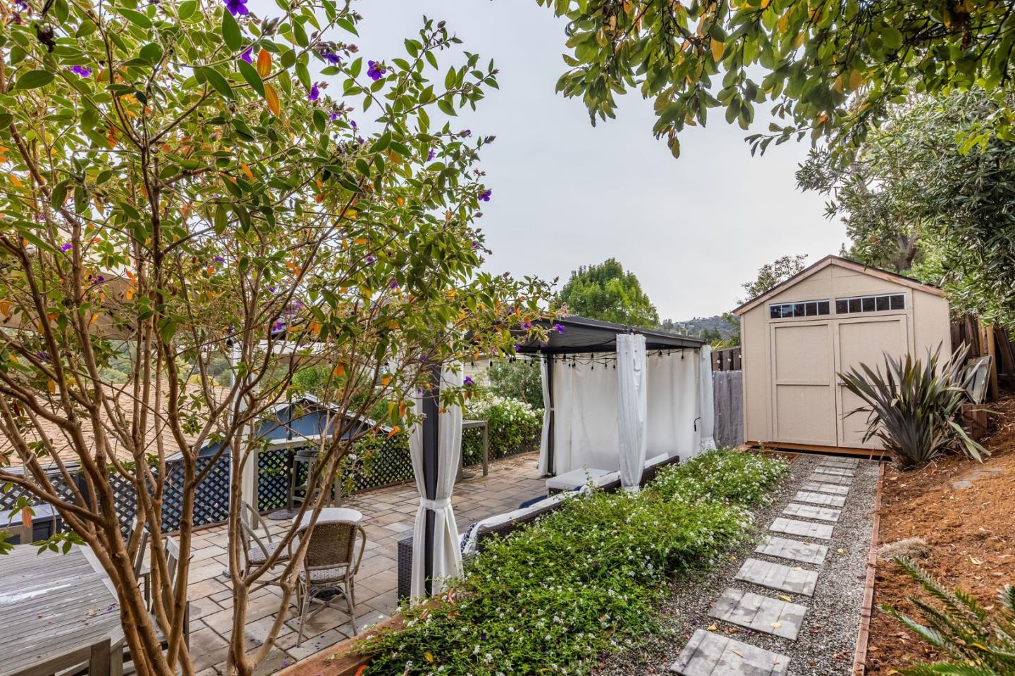 Detail Gallery Image 67 of 80 For 108 Beverly Dr, San Carlos,  CA 94070 - 3 Beds | 2 Baths