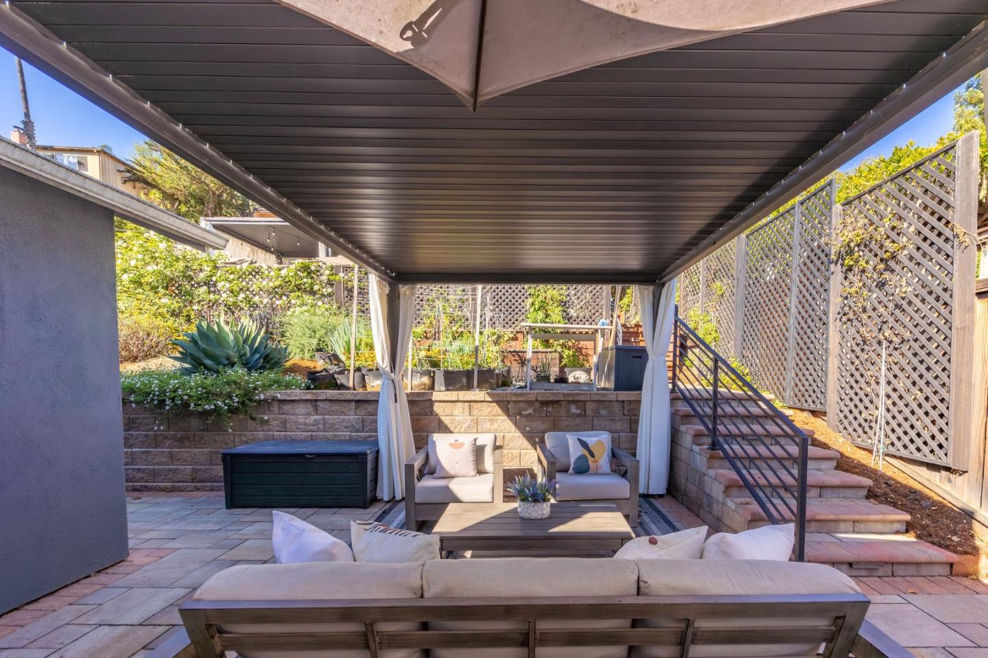 Detail Gallery Image 74 of 80 For 108 Beverly Dr, San Carlos,  CA 94070 - 3 Beds | 2 Baths