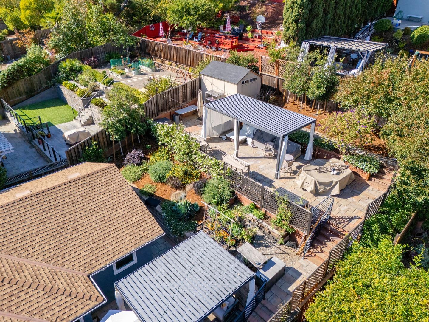 Detail Gallery Image 77 of 80 For 108 Beverly Dr, San Carlos,  CA 94070 - 3 Beds | 2 Baths