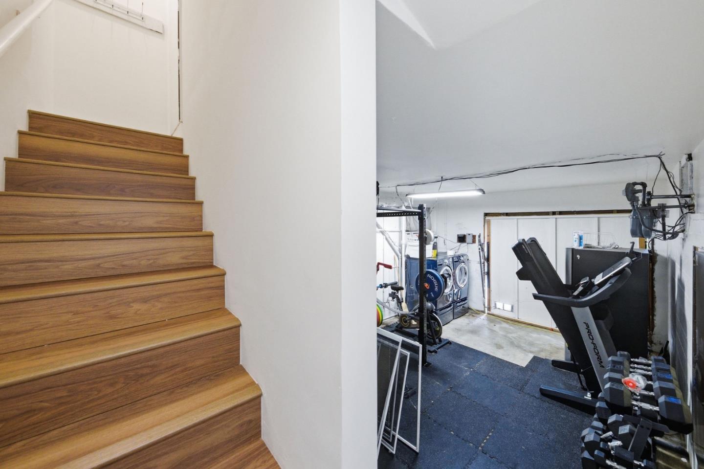 Detail Gallery Image 78 of 80 For 108 Beverly Dr, San Carlos,  CA 94070 - 3 Beds | 2 Baths