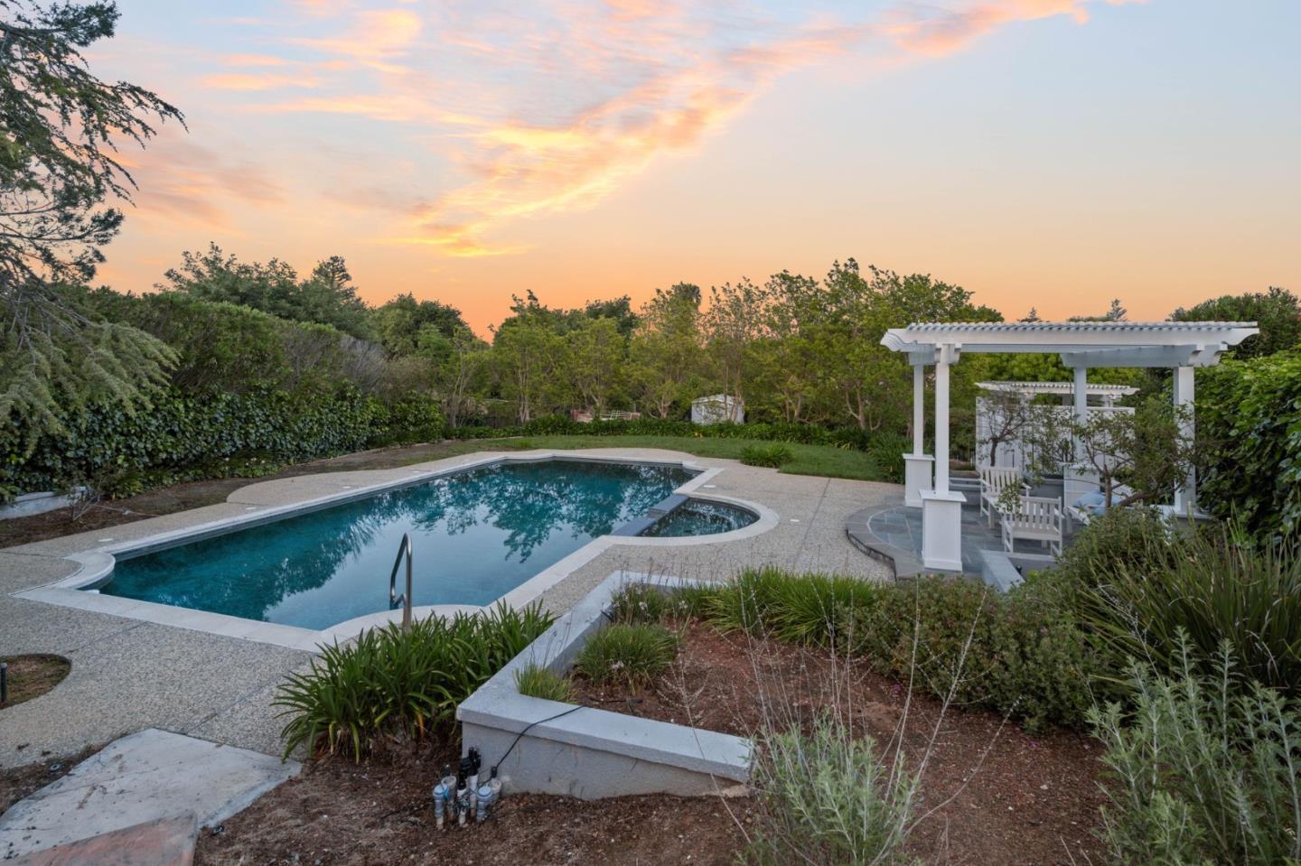 Detail Gallery Image 30 of 33 For 18561 Arbolado Way, Saratoga,  CA 95070 - 4 Beds | 3 Baths