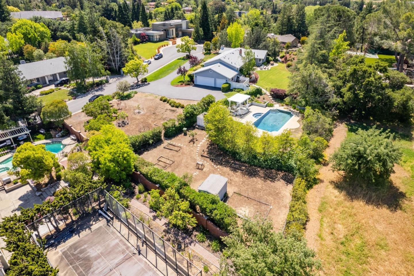 Detail Gallery Image 32 of 33 For 18561 Arbolado Way, Saratoga,  CA 95070 - 4 Beds | 3 Baths