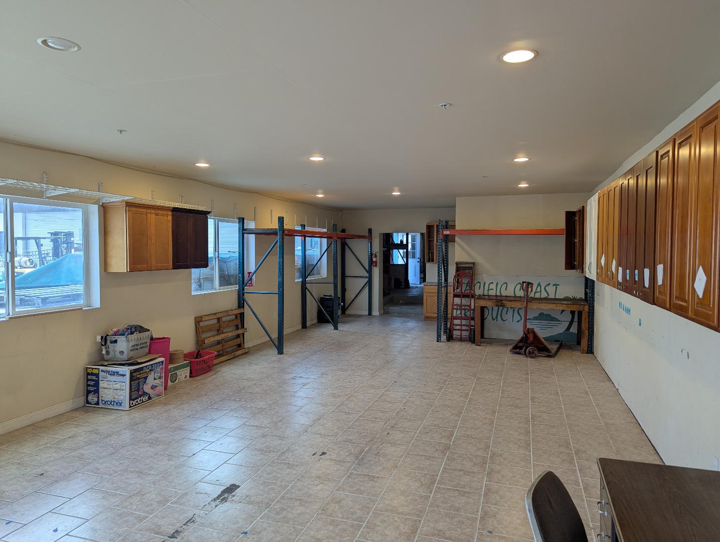 Detail Gallery Image 6 of 10 For 2163 Palm Ave, San Mateo,  CA 94403 - – Beds | – Baths