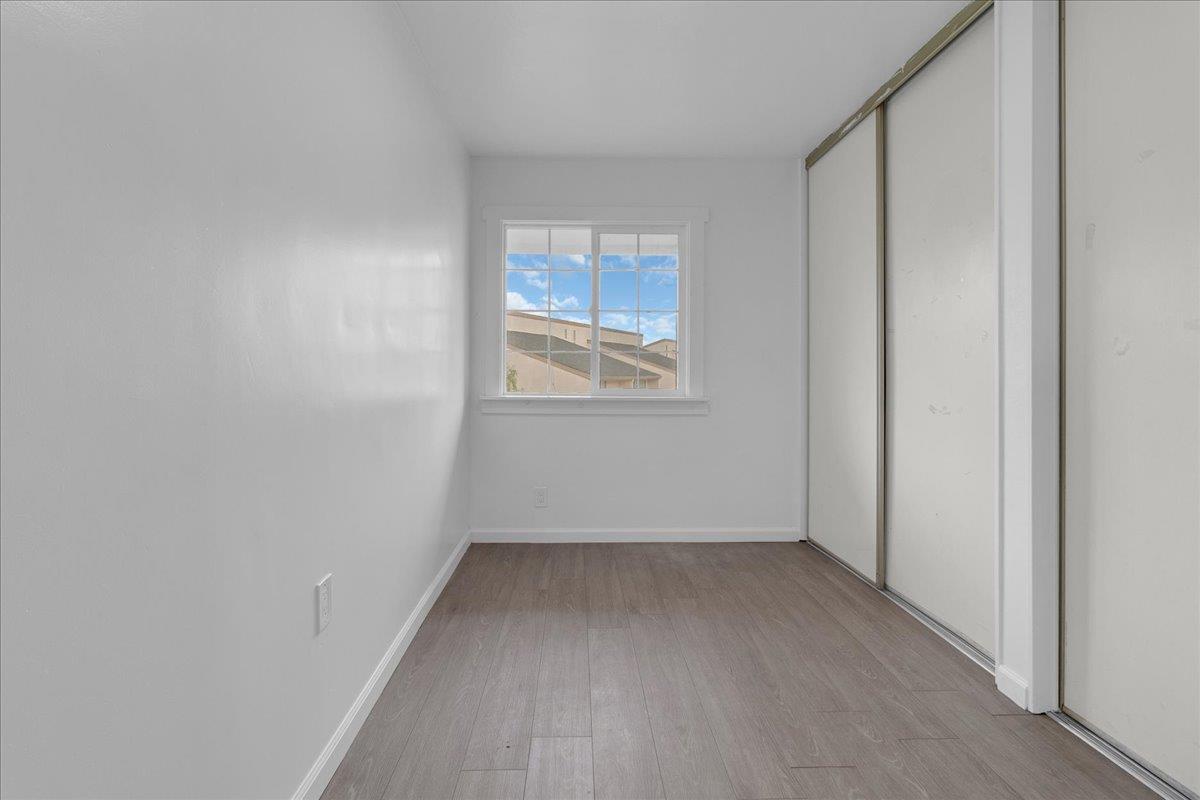 Detail Gallery Image 13 of 31 For 914 Acosta Plz #32,  Salinas,  CA 93905 - 3 Beds | 1/1 Baths