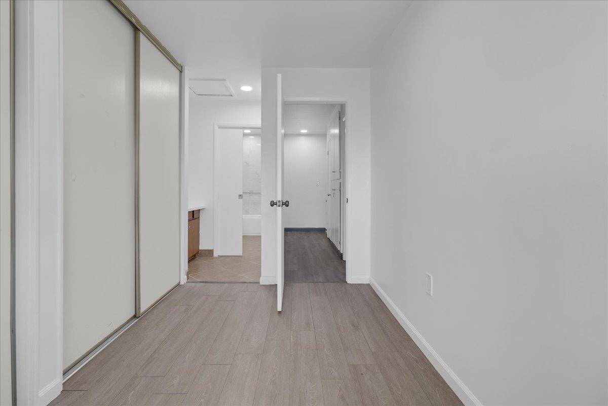 Detail Gallery Image 14 of 31 For 914 Acosta Plz #32,  Salinas,  CA 93905 - 3 Beds | 1/1 Baths