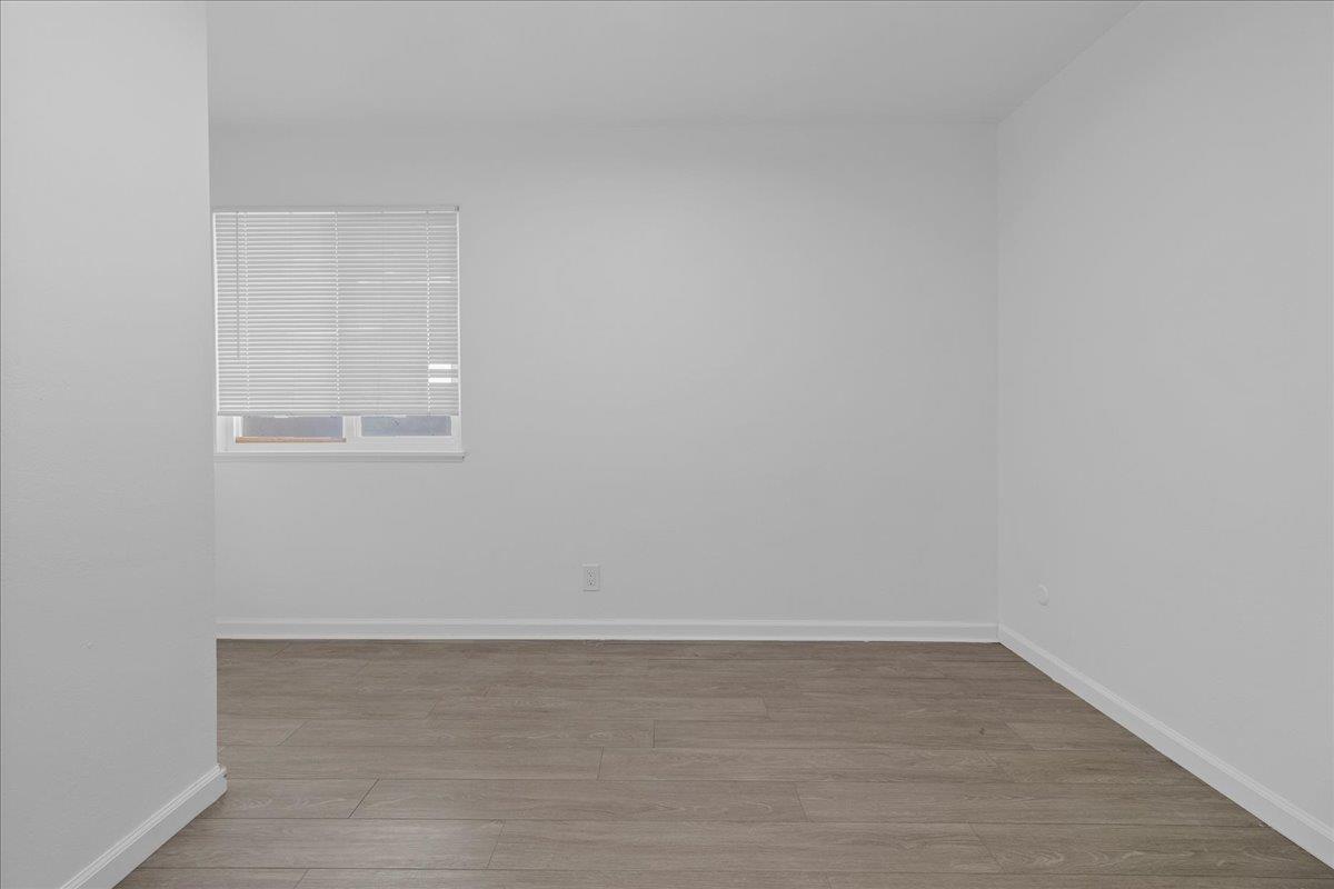 Detail Gallery Image 22 of 31 For 914 Acosta Plz #32,  Salinas,  CA 93905 - 3 Beds | 1/1 Baths