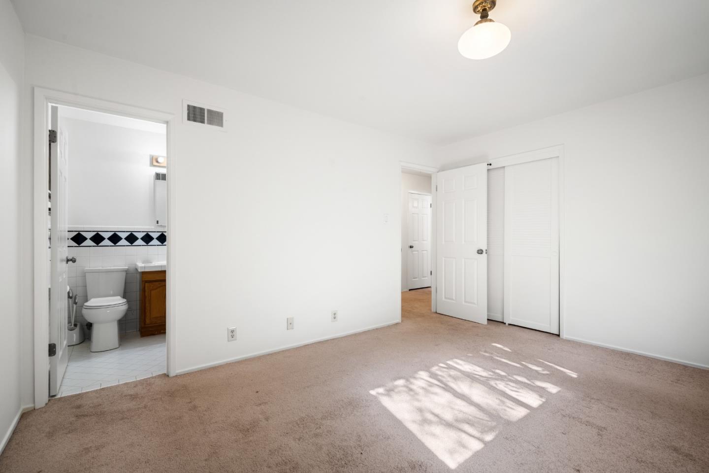 Detail Gallery Image 26 of 40 For 2405 Whitman Way, San Bruno,  CA 94066 - 3 Beds | 2 Baths