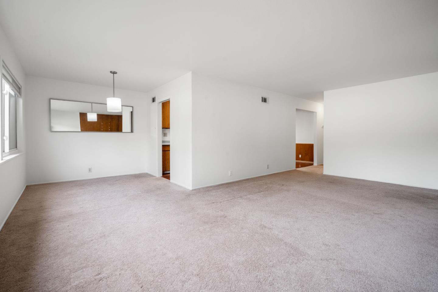 Detail Gallery Image 8 of 40 For 2405 Whitman Way, San Bruno,  CA 94066 - 3 Beds | 2 Baths