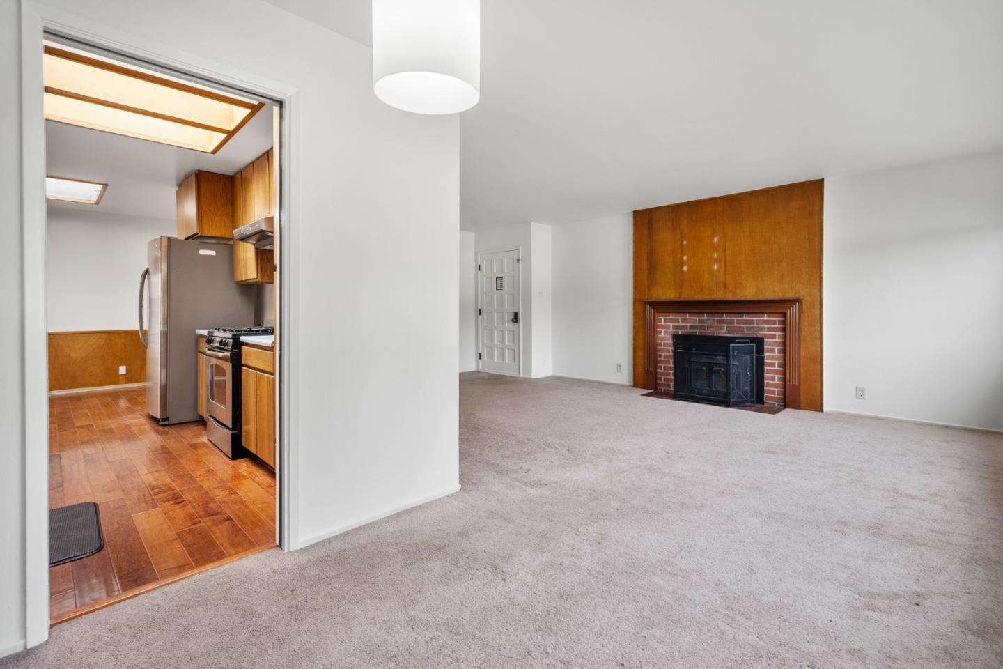 Detail Gallery Image 9 of 40 For 2405 Whitman Way, San Bruno,  CA 94066 - 3 Beds | 2 Baths