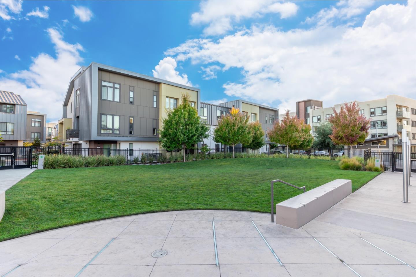 Detail Gallery Image 23 of 30 For 44808 Fremont Blvd #1000,  Fremont,  CA 94538 - 3 Beds | 3 Baths