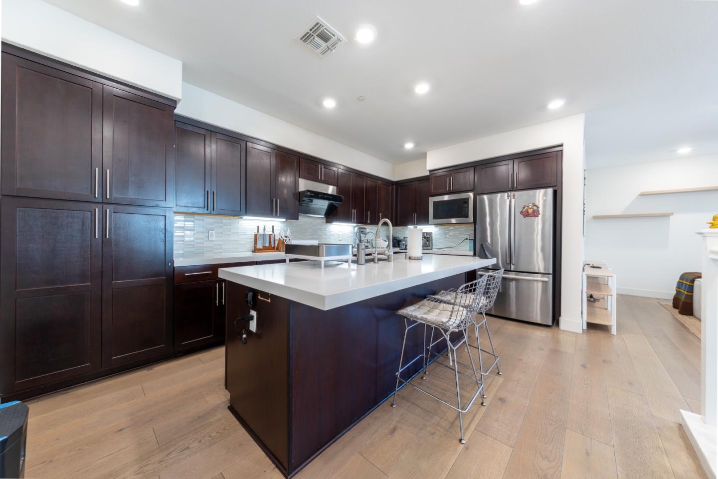 Detail Gallery Image 6 of 30 For 44808 Fremont Blvd #1000,  Fremont,  CA 94538 - 3 Beds | 3 Baths