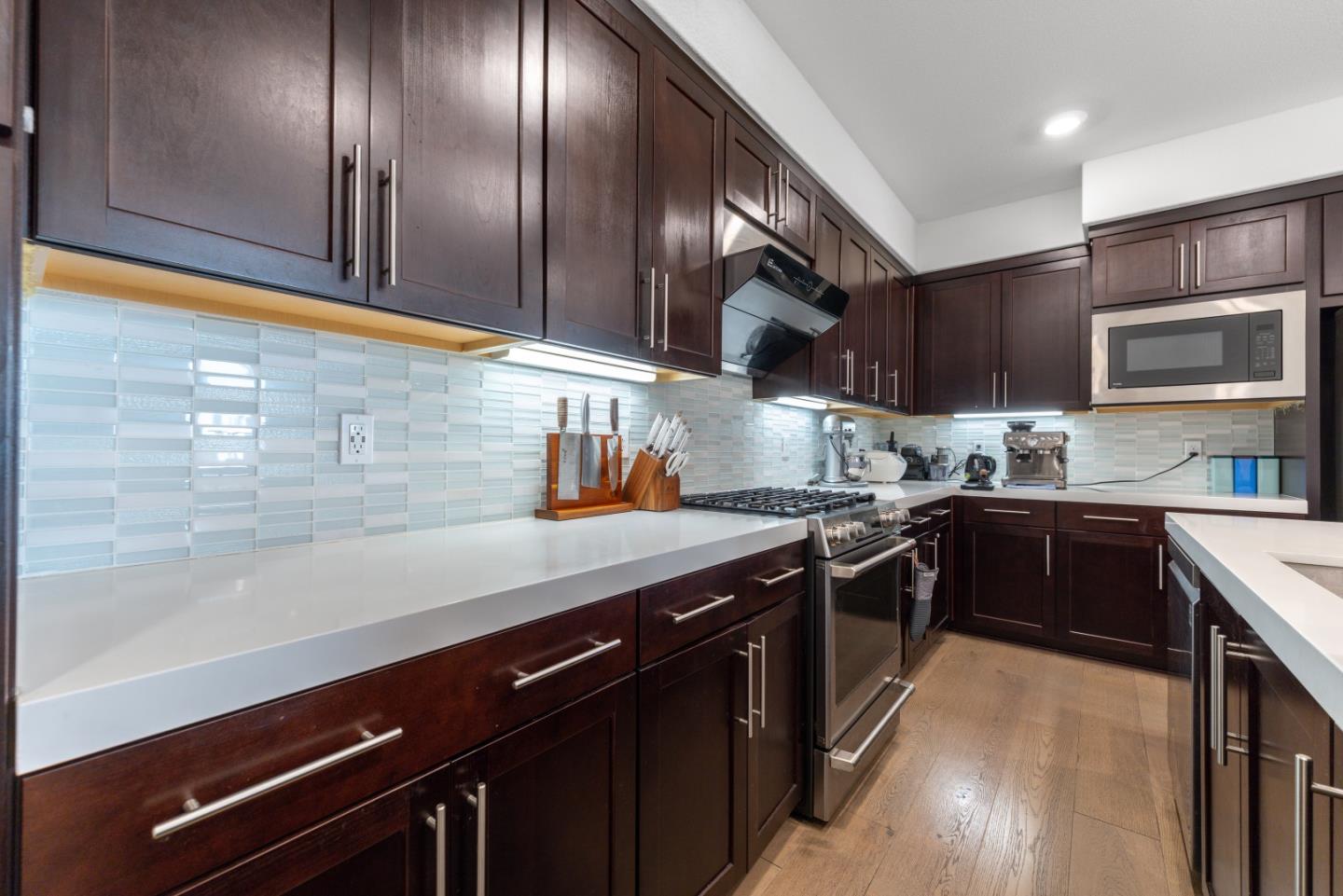 Detail Gallery Image 7 of 30 For 44808 Fremont Blvd #1000,  Fremont,  CA 94538 - 3 Beds | 3 Baths