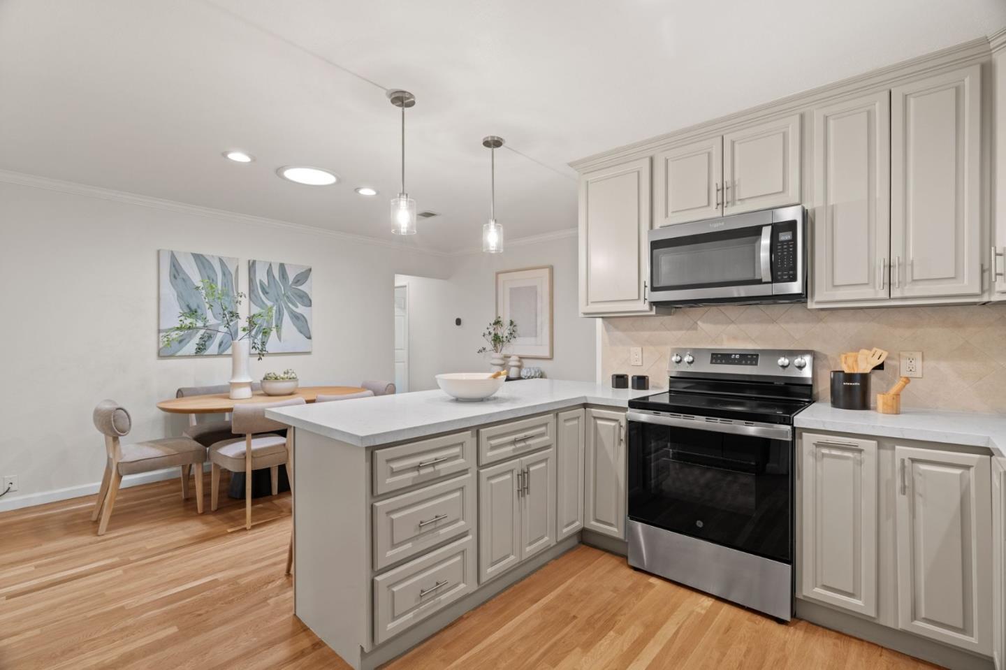 Detail Gallery Image 15 of 42 For 2267 Fenian Dr, Campbell,  CA 95008 - 3 Beds | 2 Baths