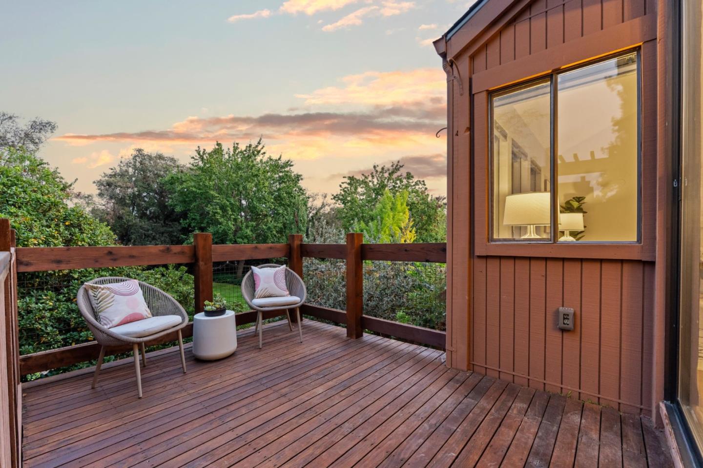 Detail Gallery Image 13 of 51 For 1631 Grant Rd, Mountain View,  CA 94040 - 4 Beds | 3 Baths