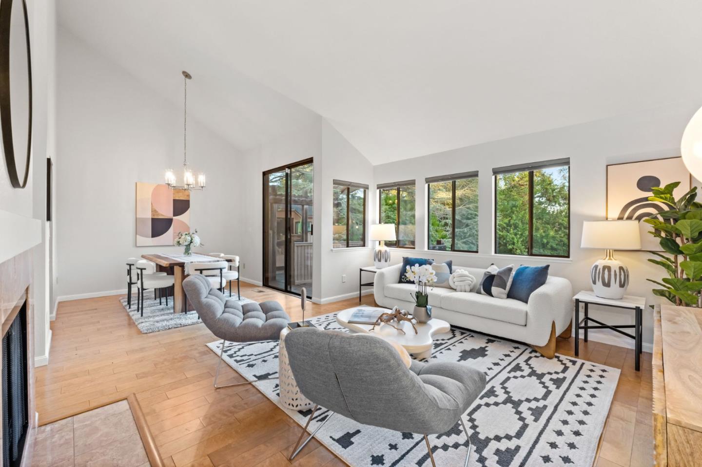 Detail Gallery Image 17 of 51 For 1631 Grant Rd, Mountain View,  CA 94040 - 4 Beds | 3 Baths