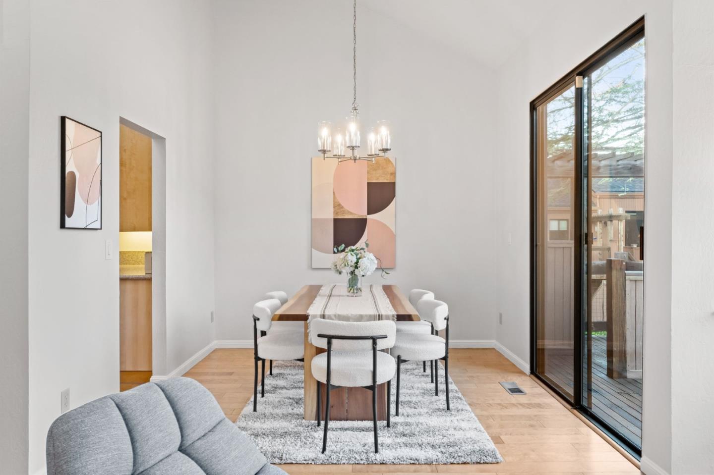 Detail Gallery Image 18 of 51 For 1631 Grant Rd, Mountain View,  CA 94040 - 4 Beds | 3 Baths