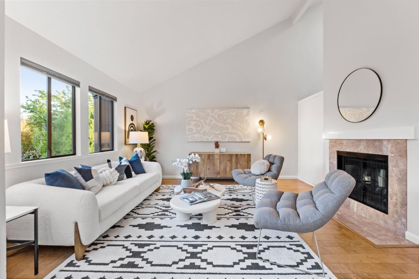 Detail Gallery Image 20 of 51 For 1631 Grant Rd, Mountain View,  CA 94040 - 4 Beds | 3 Baths