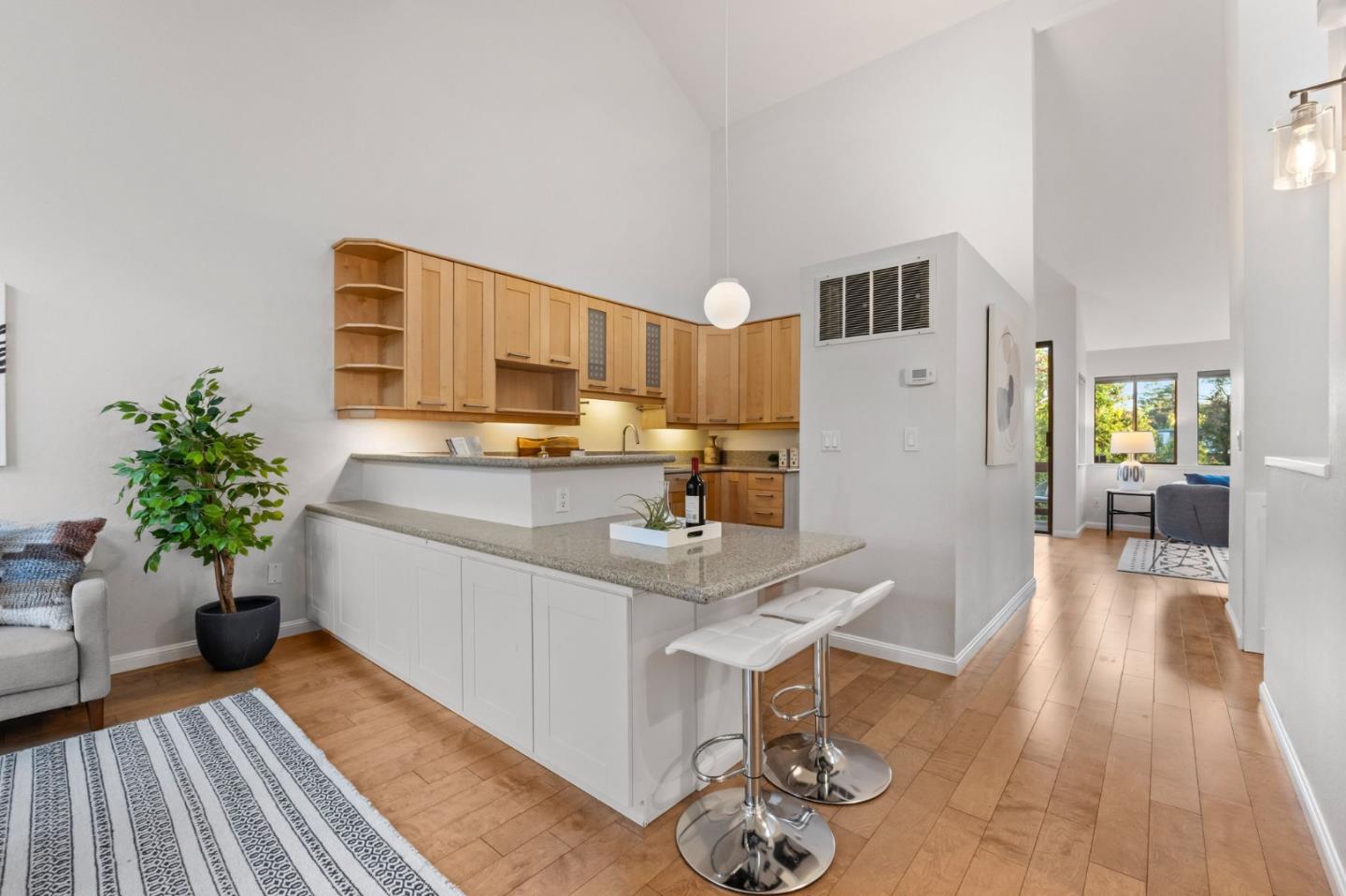 Detail Gallery Image 23 of 51 For 1631 Grant Rd, Mountain View,  CA 94040 - 4 Beds | 3 Baths