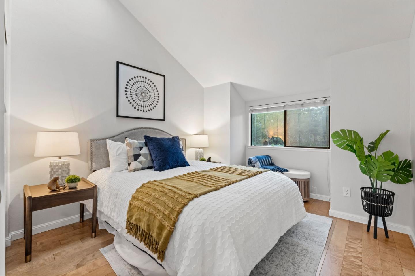 Detail Gallery Image 35 of 51 For 1631 Grant Rd, Mountain View,  CA 94040 - 4 Beds | 3 Baths