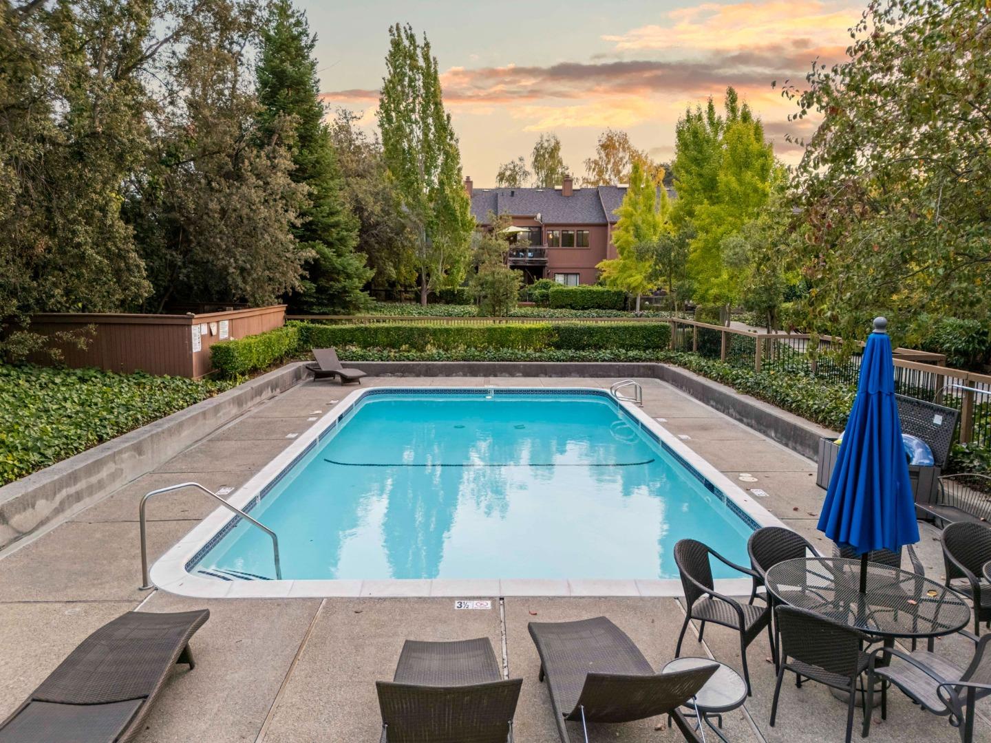 Detail Gallery Image 43 of 51 For 1631 Grant Rd, Mountain View,  CA 94040 - 4 Beds | 3 Baths