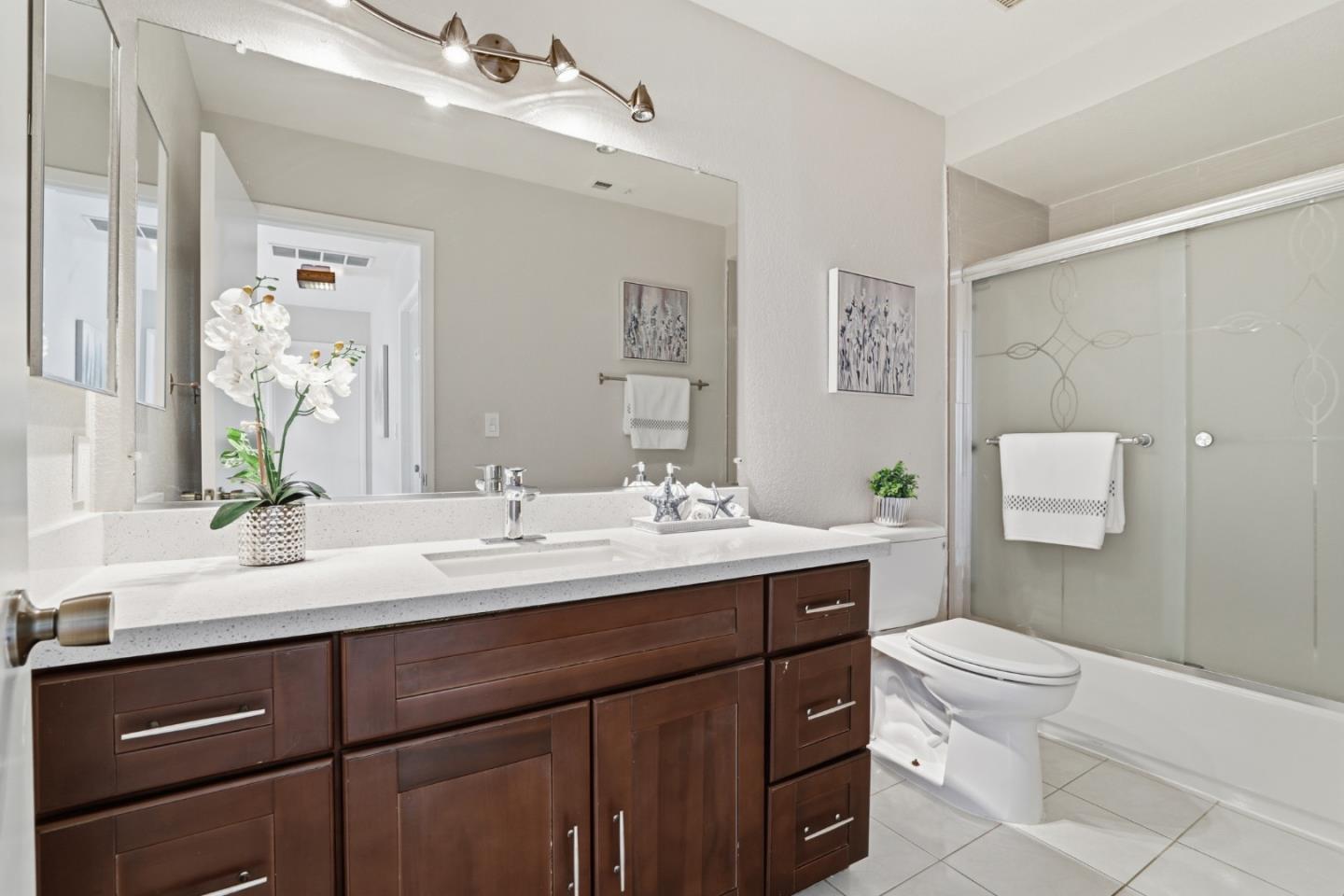 Detail Gallery Image 20 of 28 For 7266 Sleepy Creek Dr, San Jose,  CA 95120 - 3 Beds | 2/1 Baths
