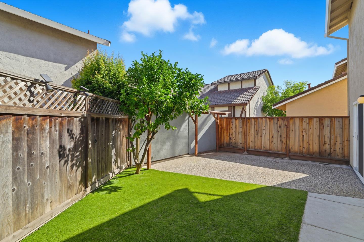 Detail Gallery Image 21 of 28 For 7266 Sleepy Creek Dr, San Jose,  CA 95120 - 3 Beds | 2/1 Baths