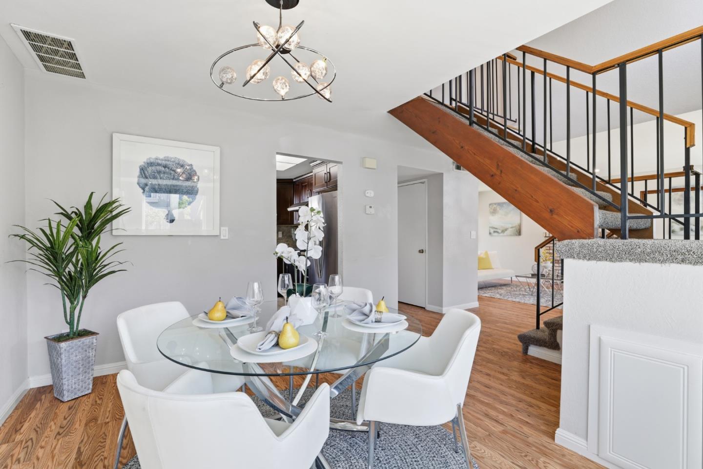 Detail Gallery Image 7 of 28 For 7266 Sleepy Creek Dr, San Jose,  CA 95120 - 3 Beds | 2/1 Baths