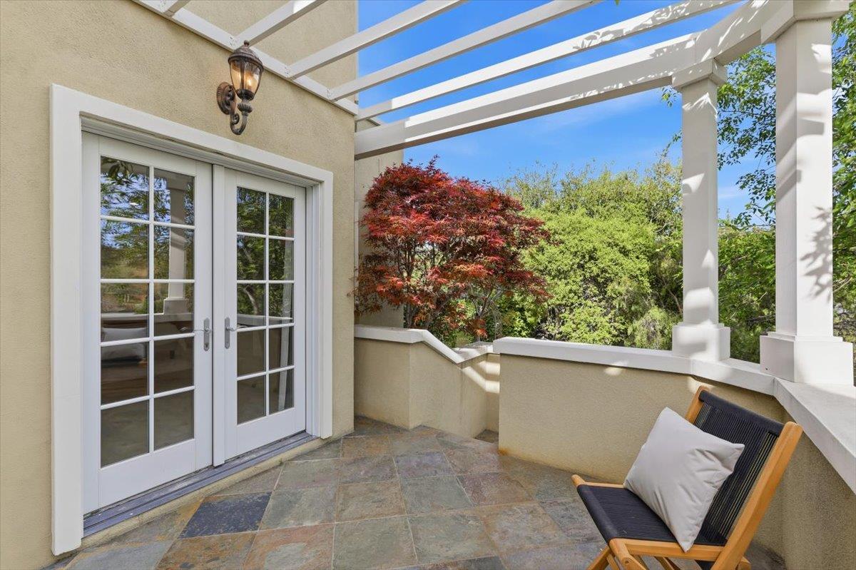 Detail Gallery Image 123 of 199 For 1215 Tournament Dr, Hillsborough,  CA 94010 - 7 Beds | 7/2 Baths