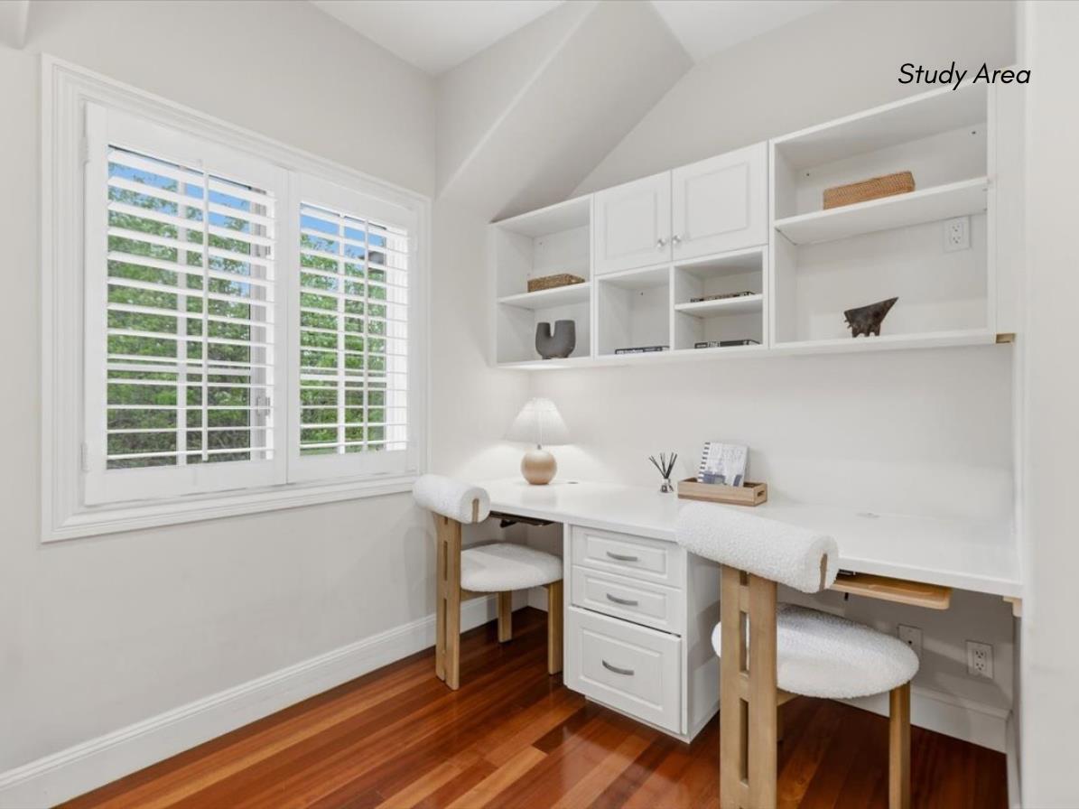 Detail Gallery Image 131 of 199 For 1215 Tournament Dr, Hillsborough,  CA 94010 - 7 Beds | 7/2 Baths