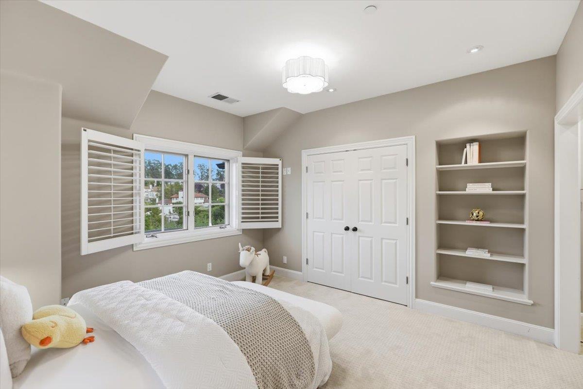 Detail Gallery Image 138 of 199 For 1215 Tournament Dr, Hillsborough,  CA 94010 - 7 Beds | 7/2 Baths
