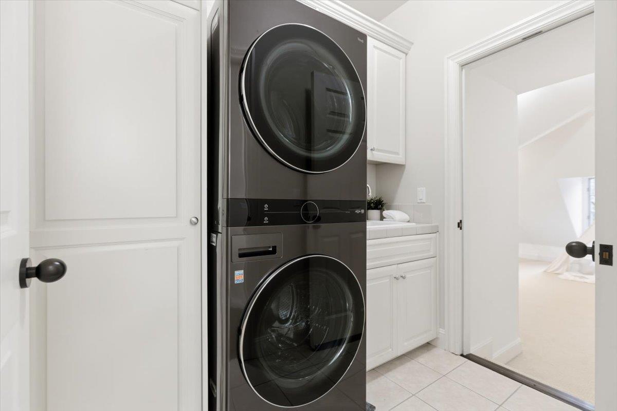 Detail Gallery Image 148 of 199 For 1215 Tournament Dr, Hillsborough,  CA 94010 - 7 Beds | 7/2 Baths