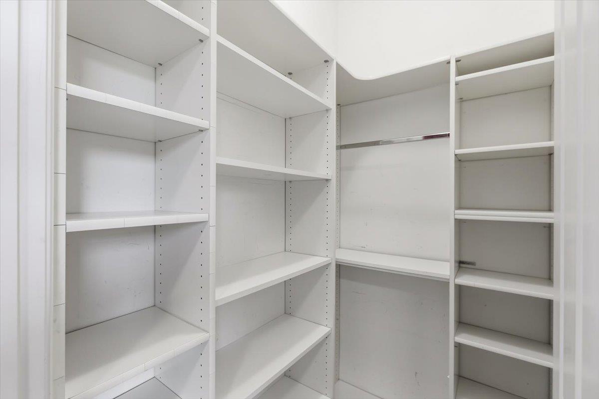 Detail Gallery Image 156 of 199 For 1215 Tournament Dr, Hillsborough,  CA 94010 - 7 Beds | 7/2 Baths