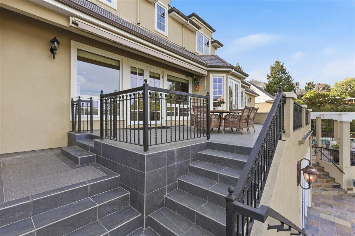 Detail Gallery Image 157 of 199 For 1215 Tournament Dr, Hillsborough,  CA 94010 - 7 Beds | 7/2 Baths